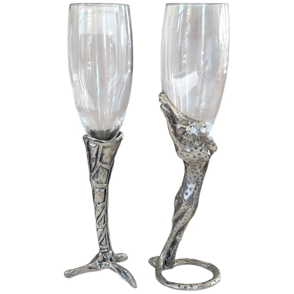 Frankli Wild Set of 2 Giraffe & Jungle Cat Animal Whimsical Champagne Glasses.